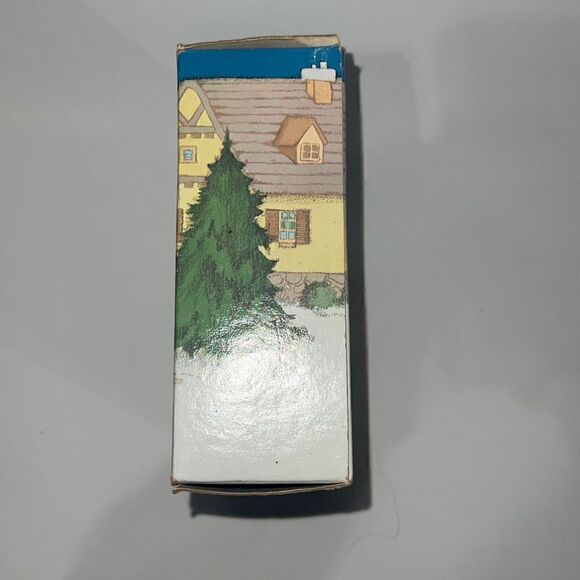Avon Christmas Carollers Fragranced Soaps Vintage VTG Special Occasion Set of 2 - Picture 10 of 12